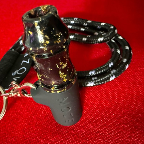 Moze Hookah Mouthtip Gold Line like new, black