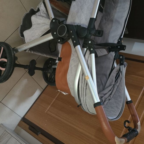 Baby stroller used, suitable for babies up to 15 kg or 90 cm