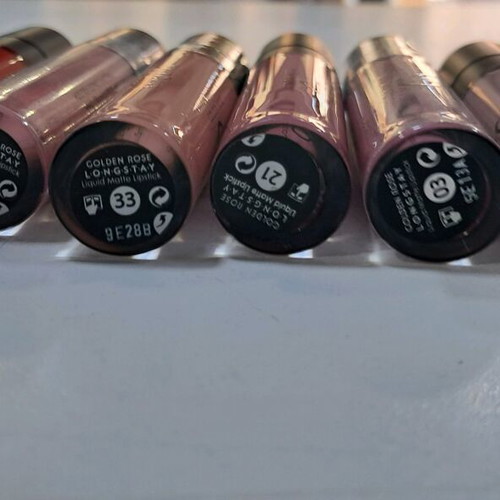Υγρά κραγιόν Golden Rose Long Stay matt 6 τεμάχια + 2 δώρο καινούργια