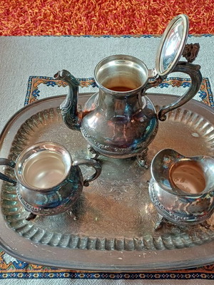 Vintage Leonard & International Silver serving set used