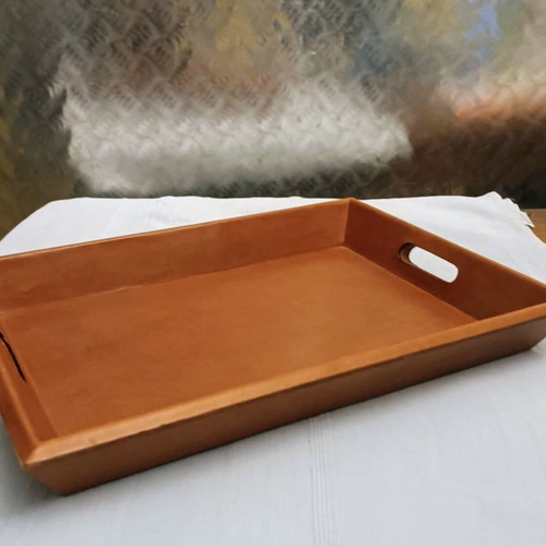 Leather tray like new, tan color 44x31.5x5 cm