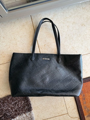 Moschino γυναικεία τσάντα ώμου μαύρη σαν καινούργιο