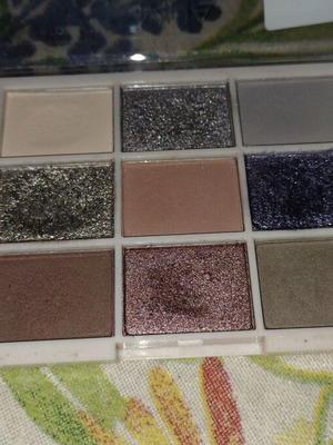 Mua eyebrow palette μεταχειρισμένο, πολύ καλή κατάσταση