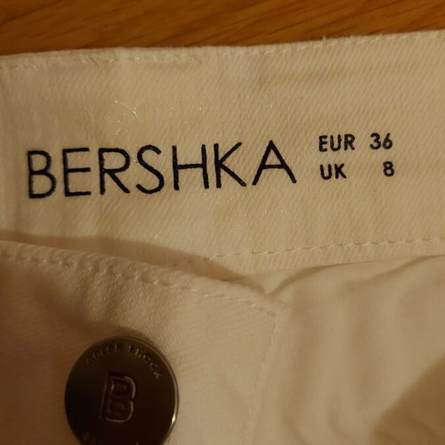 Bershka women's white denim pants size 36 like new