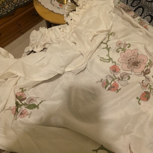Vintage decorative curtain made of cotton and silk, like new