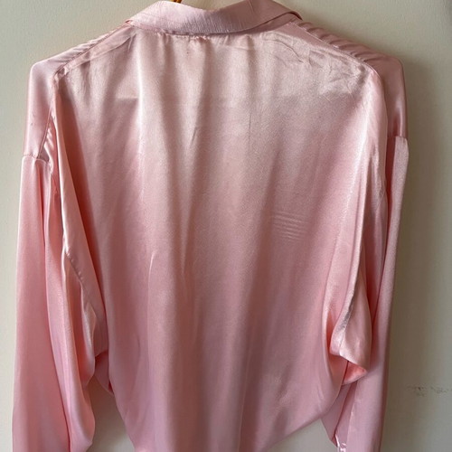 Pink shirt like new with tie size M