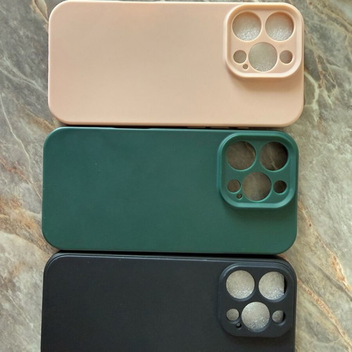 iPhone 16 Pro phone cases new in excellent condition