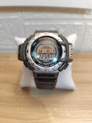 Casio Pro Trek PRT-400 vintage digital outdoor sports watch used