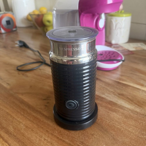 Nespresso Aeroccino milk frother used, hot and cold foam