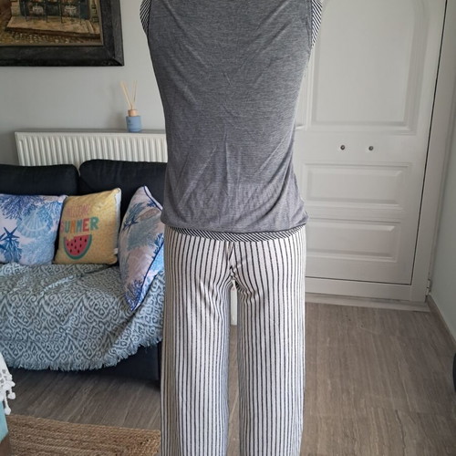 Liu Jo set like new, cotton and silk blouse with crystals, elastic pants