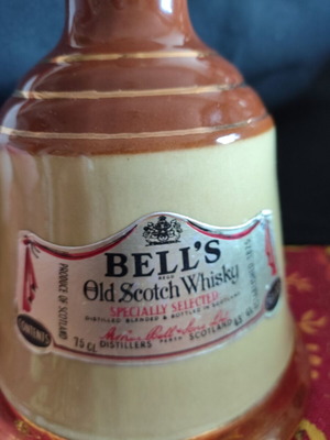 Bell's Old Scotch Whisky vintage κεραμικό διακοσμητικό μπουκάλι 75cl σαν καινούργιο, άδειο