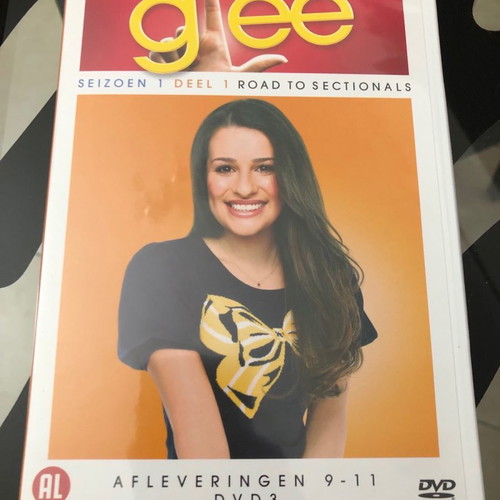 Glee Season One DVD boxset used with English subtitles 4-disc