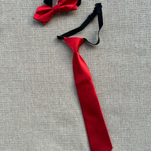 Children's tie and bow tie set red like new from H&M