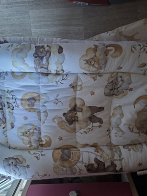 Baby nest set with 2 pillows and blanket