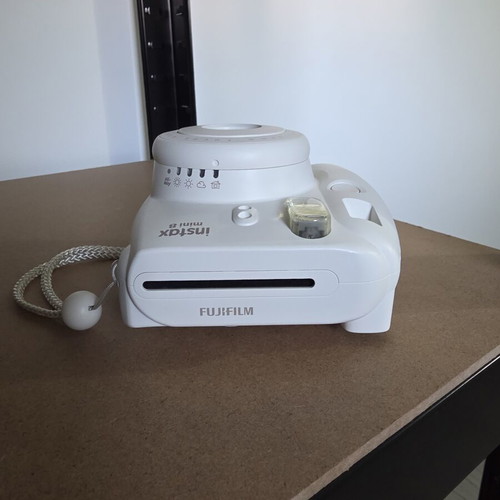 Fujifilm Instax Mini 8 camera like new