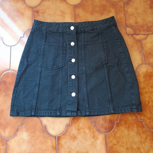 Mini skirt black size M/L like new