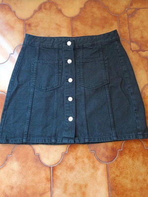 Mini skirt black size M/L like new