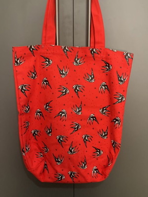 Fabric shoulder bag like new, red