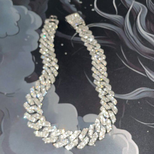 Moissanite Cuban Chain Diamond Jools like new, silver color