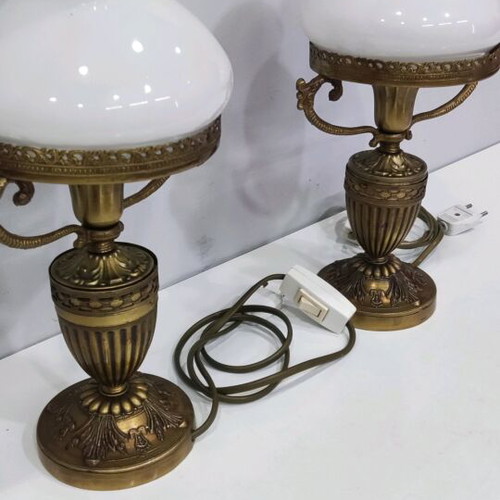 Table lamp pairs like new