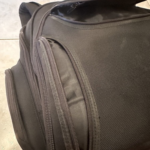 UDG Creator bag used with waterproof cover and large capacity