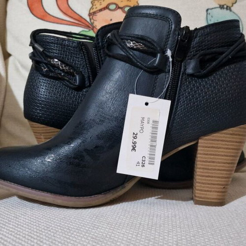 Black ankle boots new with 8cm heel, size 41
