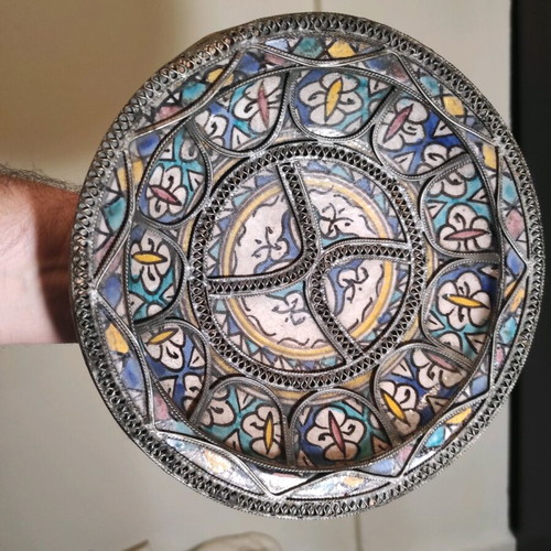 Mid Century Moroccan Ceramic Bowl with Silver Moorish Filigree from Fez 22cm used