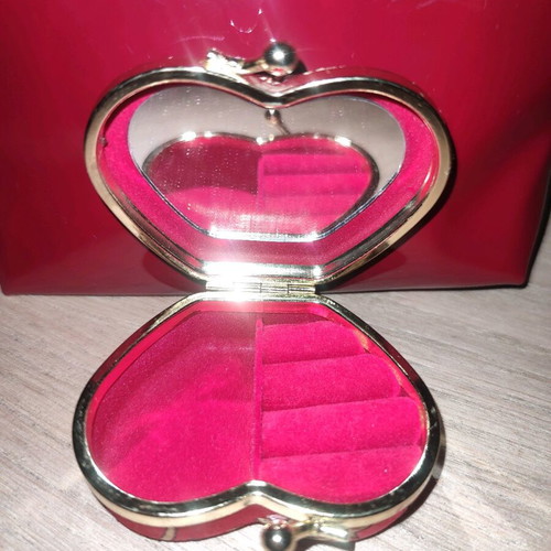 Jewelry box used, velvet red with mirror