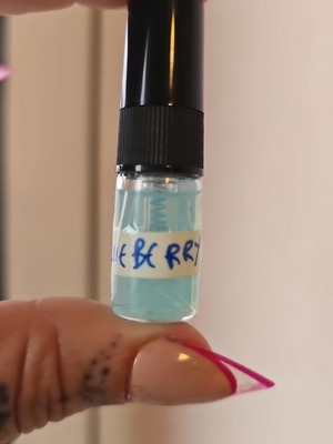 Decant 2ml Gulf Orchid Blueberry Musk Collection New Arabic Perfume