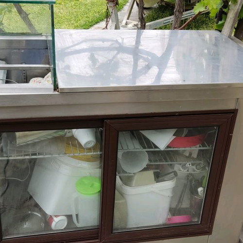 Professional refrigerator used with machine and electronic thermostat