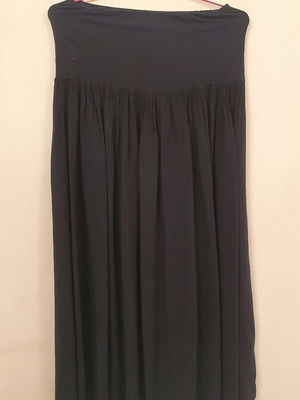 Skirt used dark blue, size L