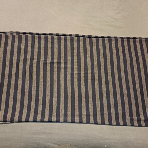 Katag scarf like new, gray and blue