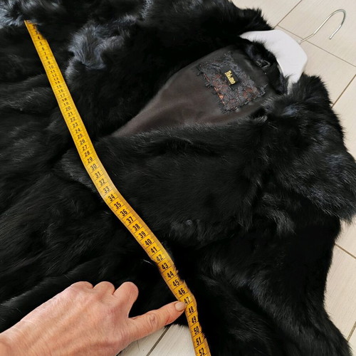 Toi&Moi Rabbit Fur Size M Like New, Black
