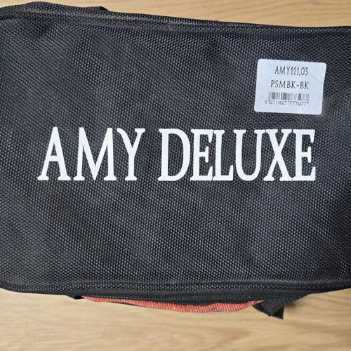 Amy Deluxe hookah new, travel size with accessories
