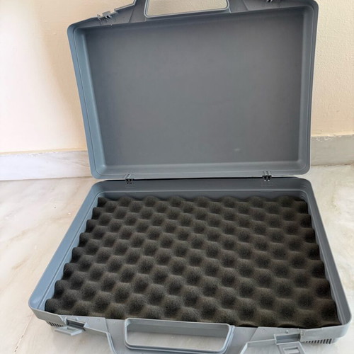 Selta Professional Carrying Case like new, 42x35x11 cm, gray