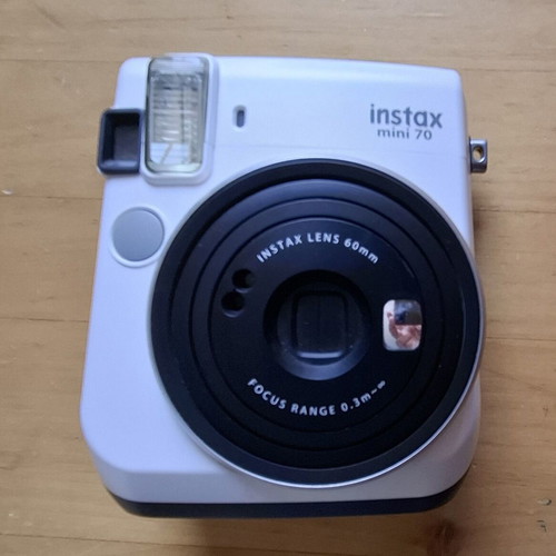 Fujifilm Instax Mini 70 Moon White instant camera