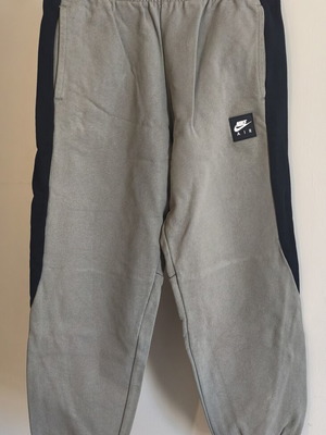 Nike Air kids' fleece pants, khaki, size 158 cm L