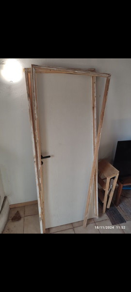 2 πορτες laminate με τις κάσες τους 90×202