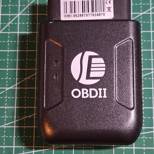 GPS Vehicle Tracker OBDII with SIM slot like new