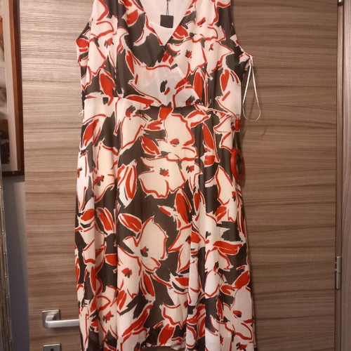 Mandco Floral Sleeveless Dress With Belt Refurbished, Size 50