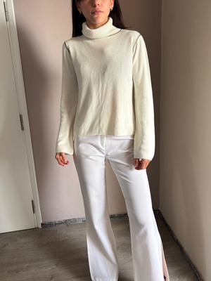 Women's turtleneck blouse like new, size M, white