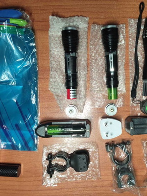 Σετ εξοπλισμού outdoor ποδηλάτου με φακούς LED και αξεσουάρ καινούργιο