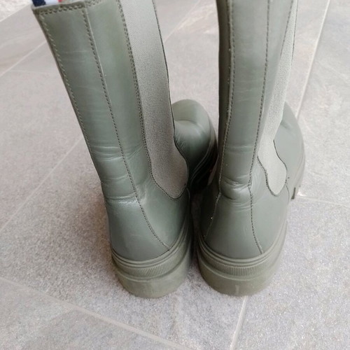 Chelsea boots Tommy Hilfiger like new, size 38, khaki