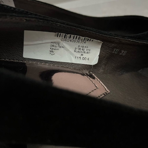 Stonefly black pumps size 38 like new
