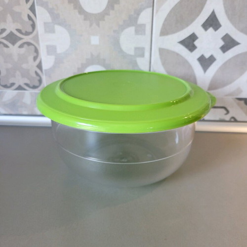 Tupperware Serving Bowl 1.1L new