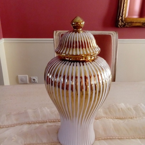 Decorative vase new