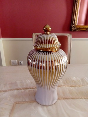 Decorative vase new