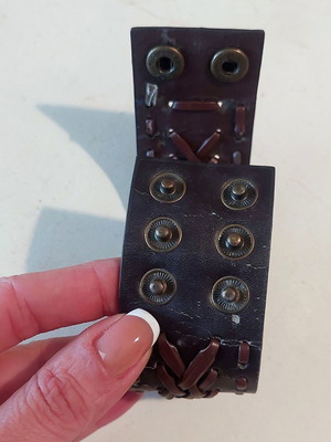 Vintage leather-style bracelet, brown