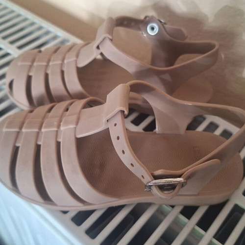 Liewood sandals size 27 like new, old rose color