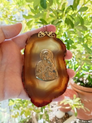 Virgin Mary and Infant Jesus pendant on agate stone